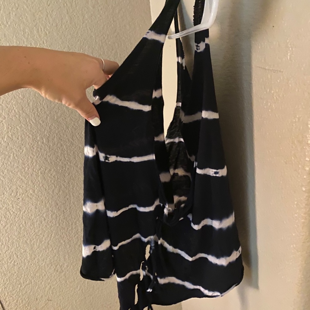 Tank top - Picture 3 of 3